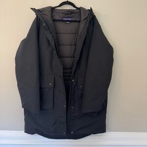 Patagonia Women’s L H2No Insulated Parka Black Waterproof Coat